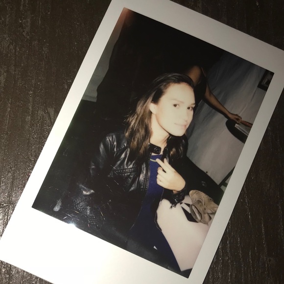 Meet your Posher, Cecilia - Picture 1 of 1